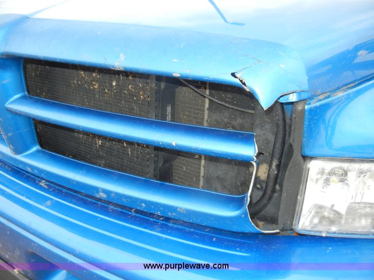 image for item C4110 2000 Dodge Ram 1500 pickup truck