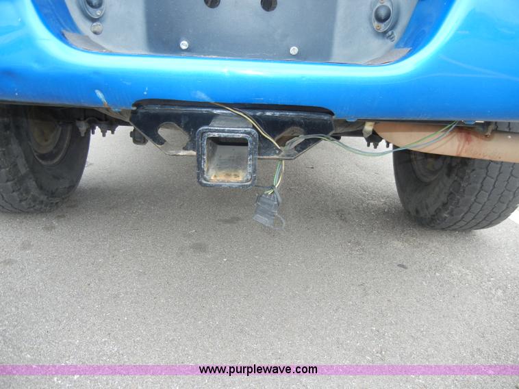 image for item C4110 2000 Dodge Ram 1500 pickup truck