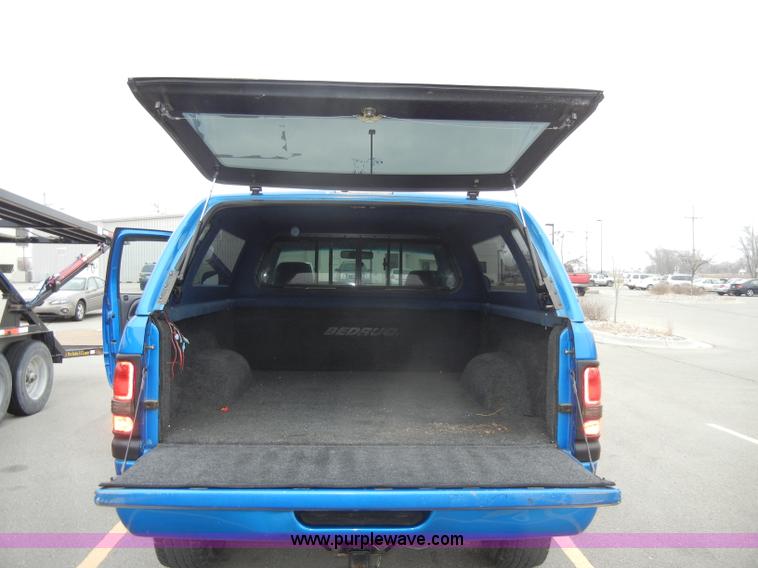 image for item C4110 2000 Dodge Ram 1500 pickup truck