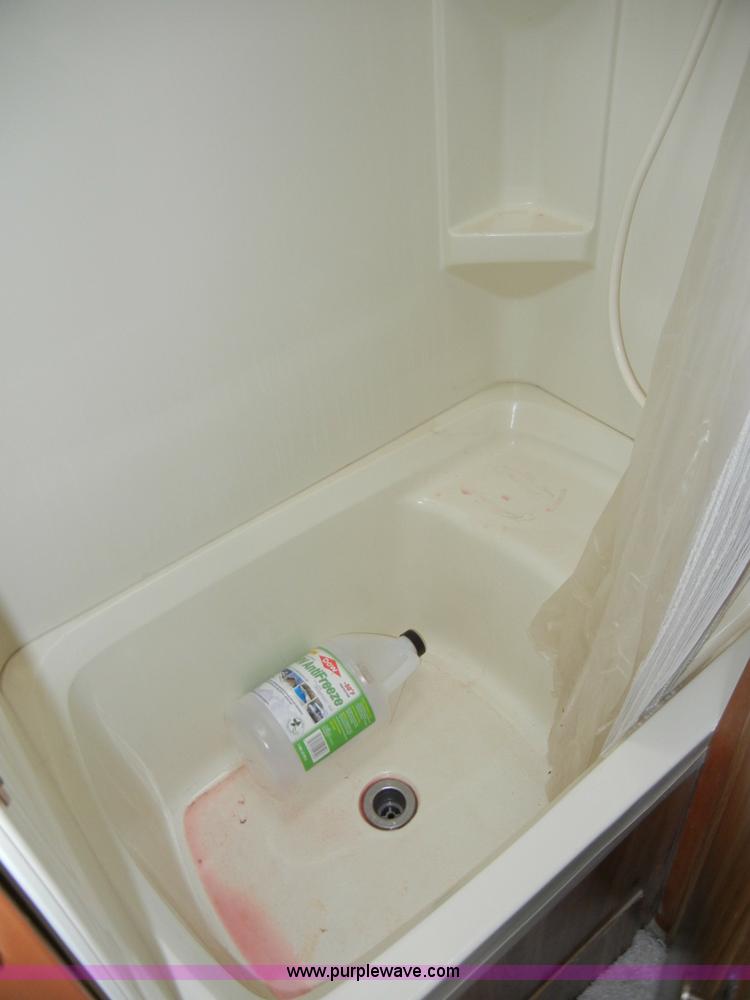 image for item C4112 1983 Fleetwood Terry Taurus 23' camper