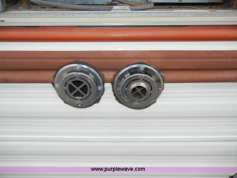 image for item C4112 1983 Fleetwood Terry Taurus 23' camper