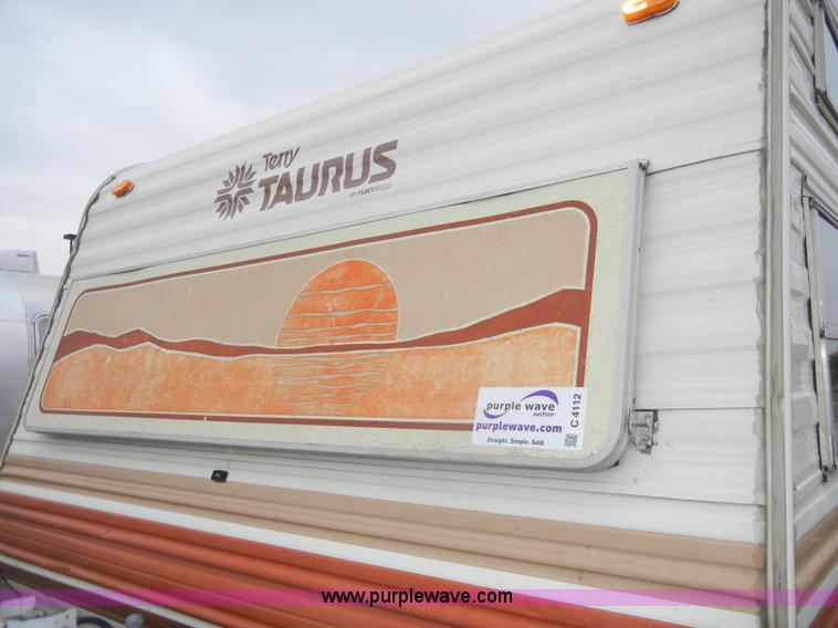 image for item C4112 1983 Fleetwood Terry Taurus 23' camper