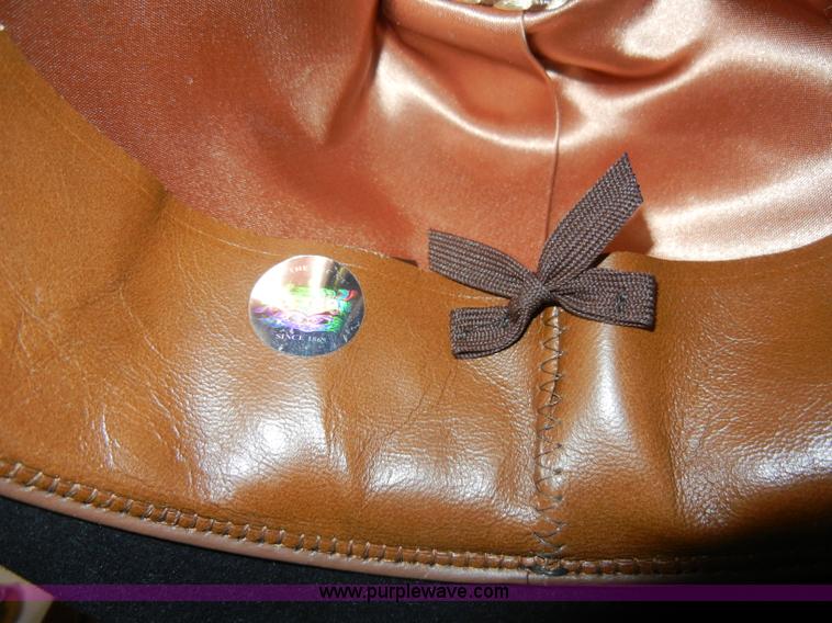 image for item S9252 Diamante 1000X Stetson hat in carrying case