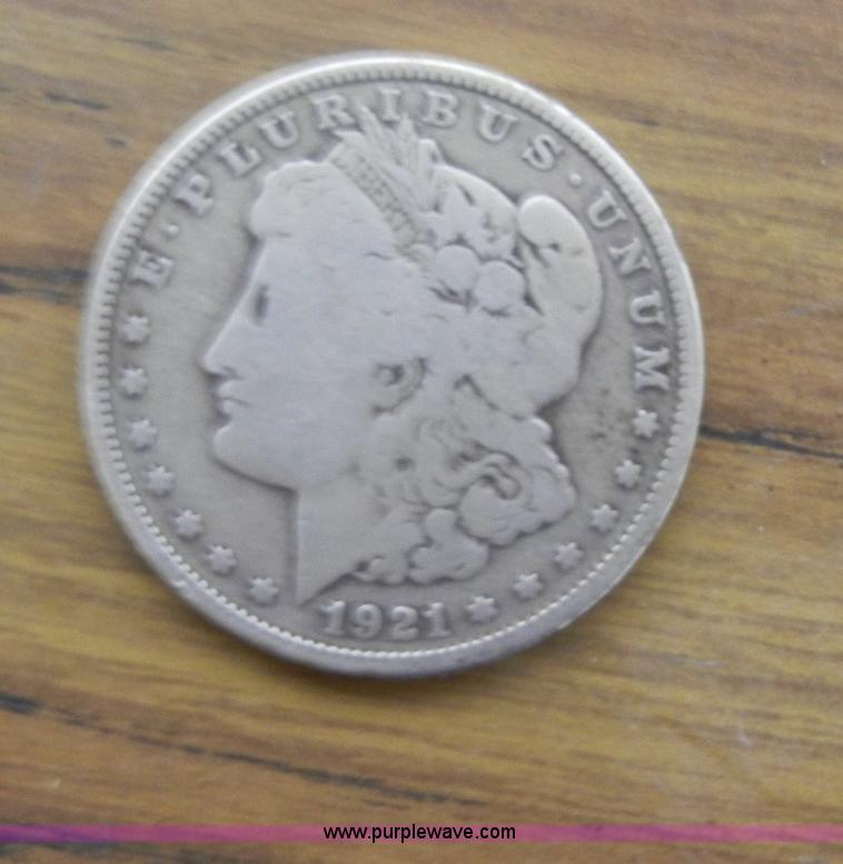 image for item S9267 (18) Morgan silver dollars