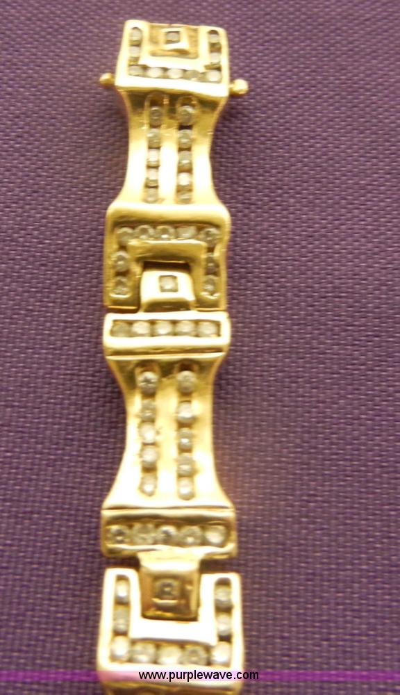 image for item S9284 8.25" 14 kt barlink gold bracelet