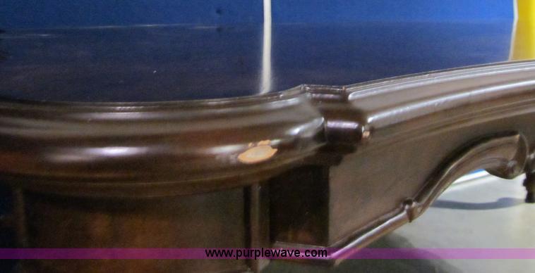 image for item S9297 Dining room table with two leaves