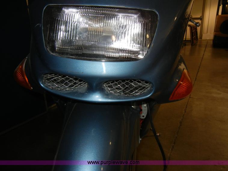 image for item S9320 1994 Kawasaki Ninja ZX-11 motorcycle