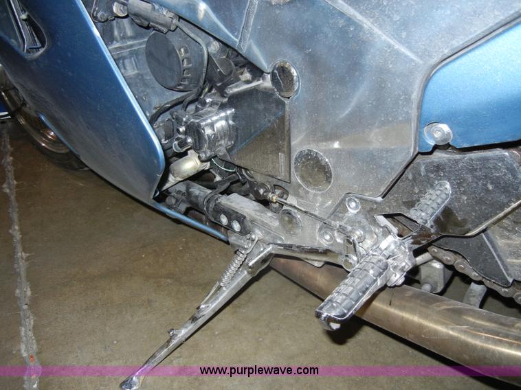 image for item S9320 1994 Kawasaki Ninja ZX-11 motorcycle