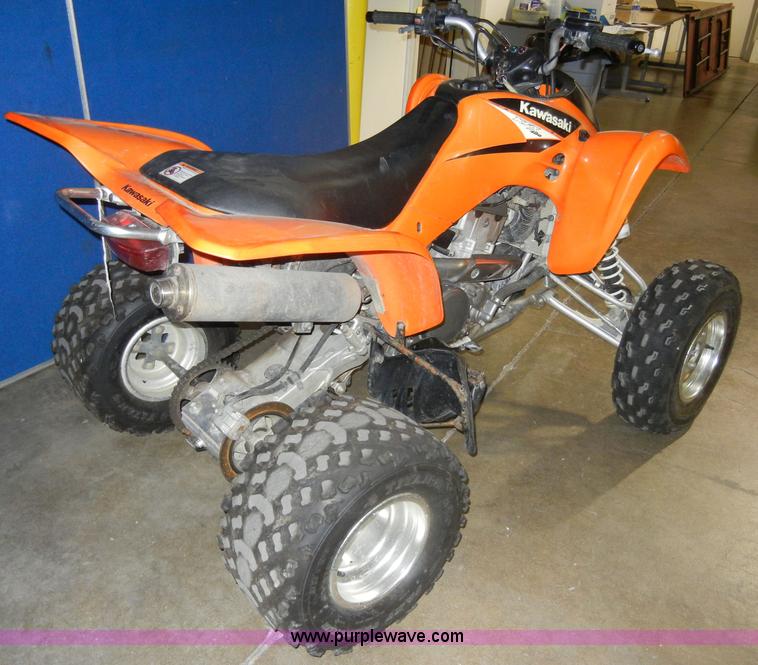image for item S9323 2006 Kawasaki KFX400 four wheeler