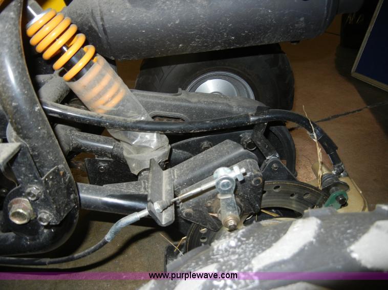 image for item S9324 2005 E-Ton Viper 50 four wheeler