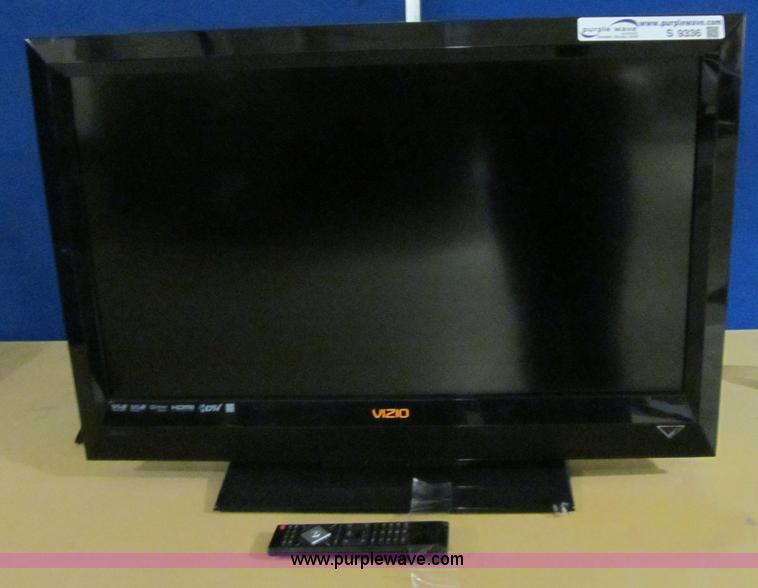 image for item S9336 Visio 32" television with stand, remote and power cord