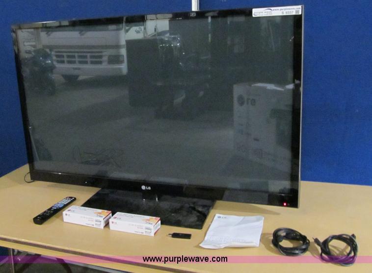image for item S9337 LG 50" 3D plasma television with remote, stand and power cord