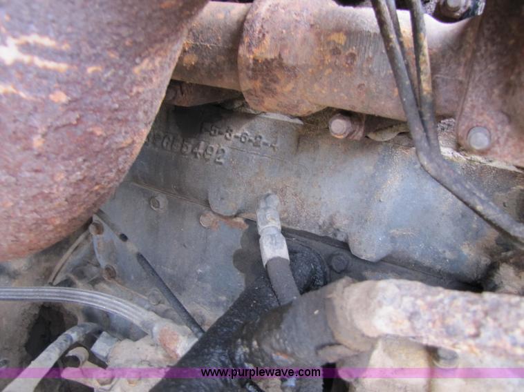 image for item B2177 1990 Mack CH613 semi truck