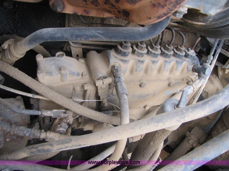 image for item B2178 1985 Mack RD686S dump truck