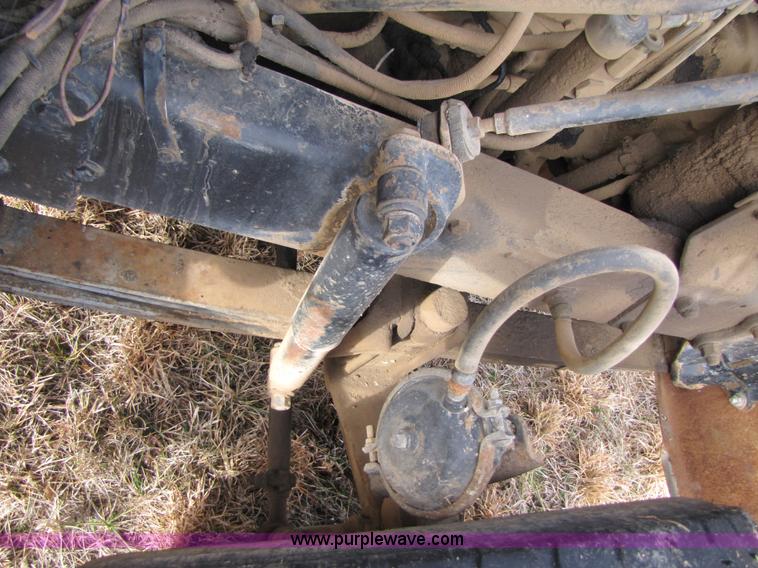 image for item B2178 1985 Mack RD686S dump truck