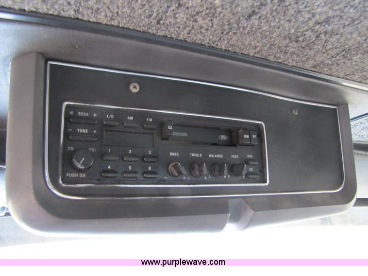 image for item B2179 1987 Ford LTL9000 dump truck