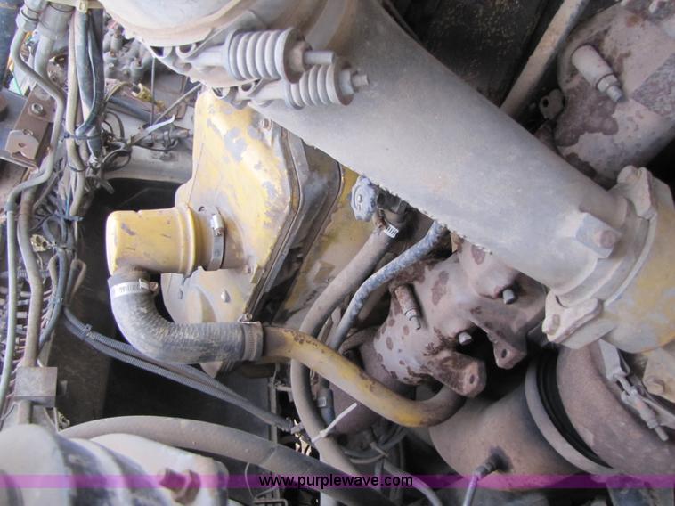 image for item B2179 1987 Ford LTL9000 dump truck