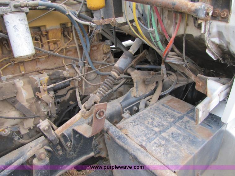 image for item B2179 1987 Ford LTL9000 dump truck