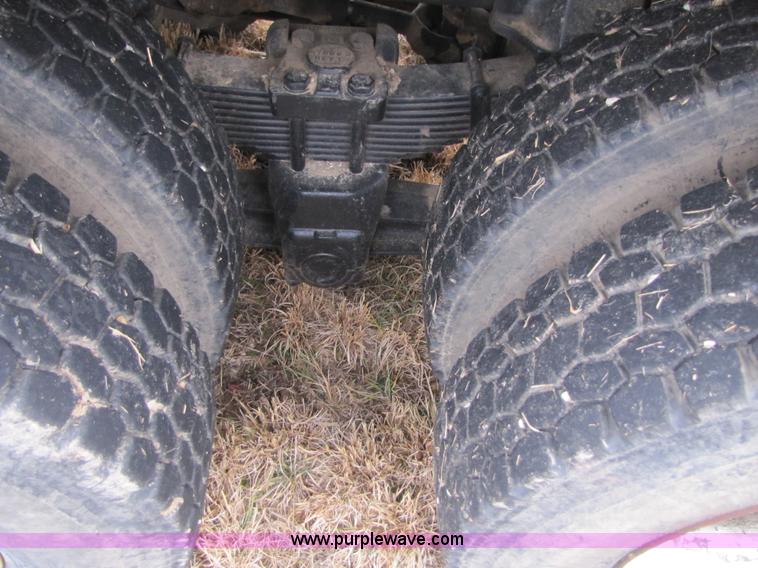 image for item B2179 1987 Ford LTL9000 dump truck