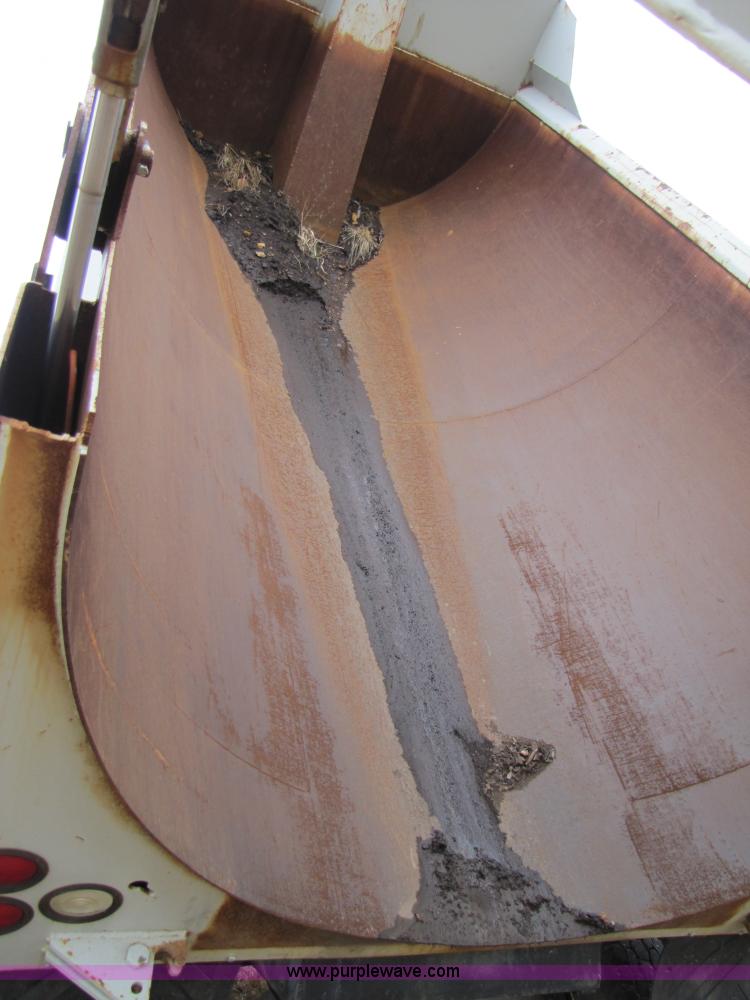 image for item B2179 1987 Ford LTL9000 dump truck