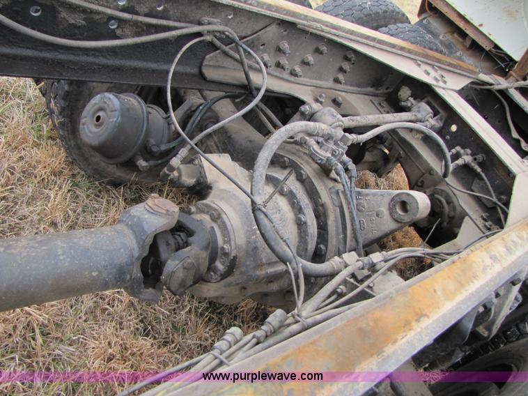 image for item B2179 1987 Ford LTL9000 dump truck