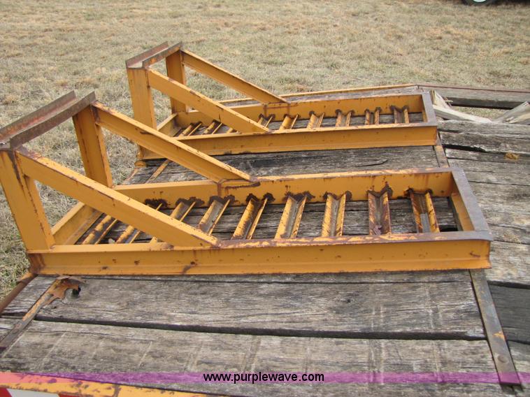 image for item B2180 1998 12 ton tandem axle trailer