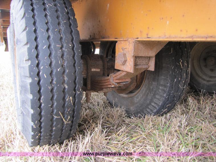 image for item B2180 1998 12 ton tandem axle trailer