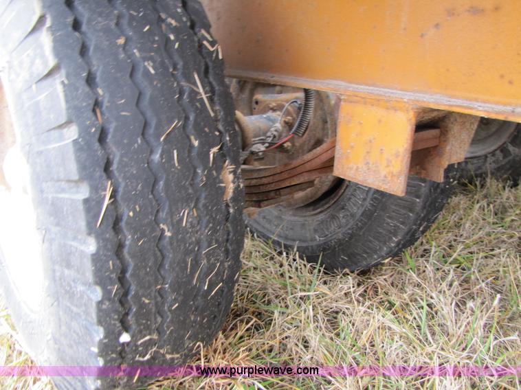 image for item B2180 1998 12 ton tandem axle trailer