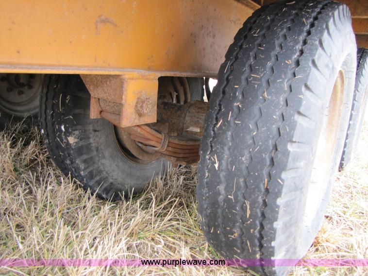 image for item B2180 1998 12 ton tandem axle trailer