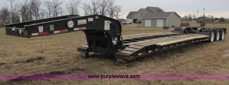 image for item B2182 1999 Fontaine 50 ton detach lowboy trailer