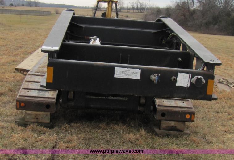 image for item B2182 1999 Fontaine 50 ton detach lowboy trailer