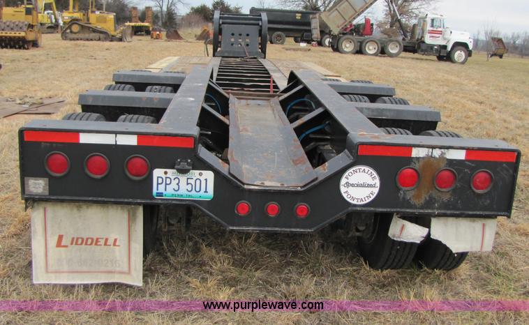 image for item B2182 1999 Fontaine 50 ton detach lowboy trailer