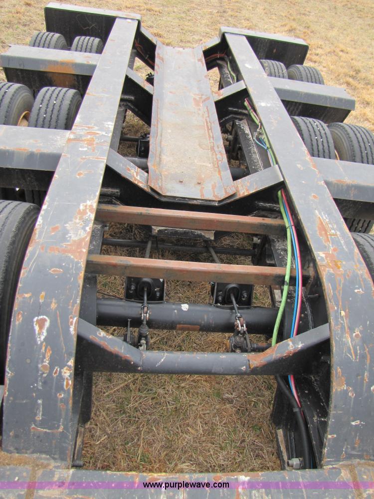 image for item B2182 1999 Fontaine 50 ton detach lowboy trailer