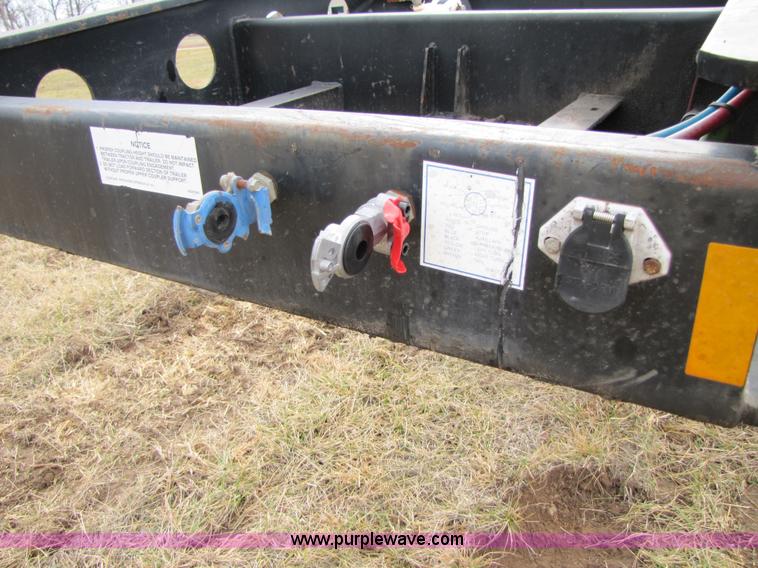 image for item B2182 1999 Fontaine 50 ton detach lowboy trailer