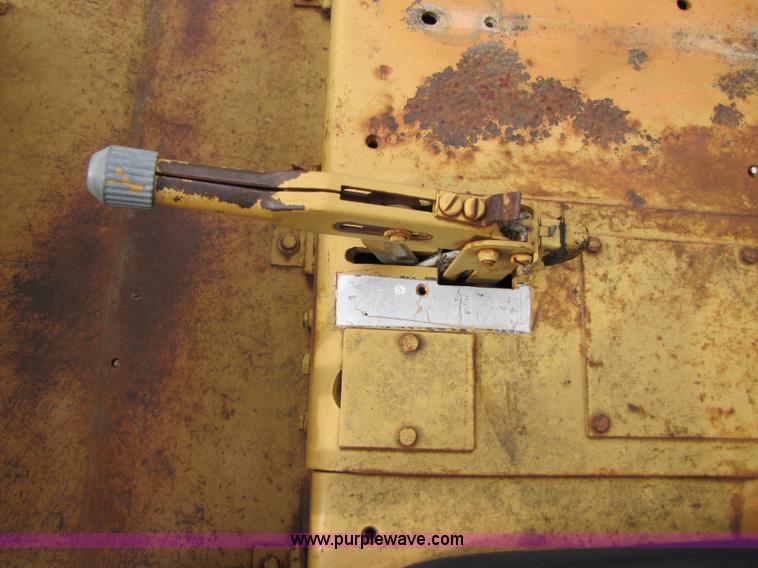 image for item B2183 Case WA60L vibratory sheeps foot roller