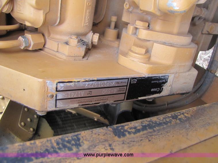 image for item B2183 Case WA60L vibratory sheeps foot roller