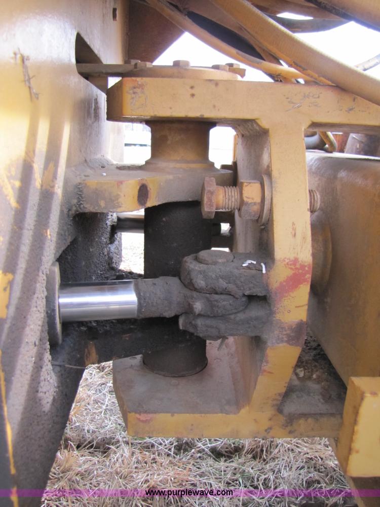 image for item B2183 Case WA60L vibratory sheeps foot roller