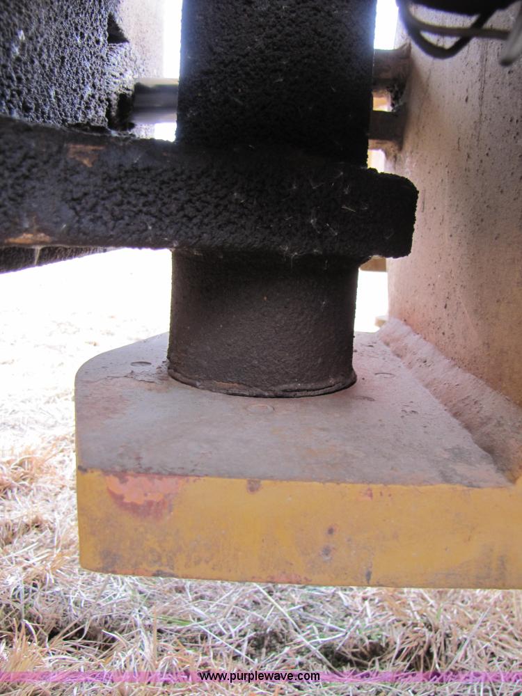 image for item B2183 Case WA60L vibratory sheeps foot roller