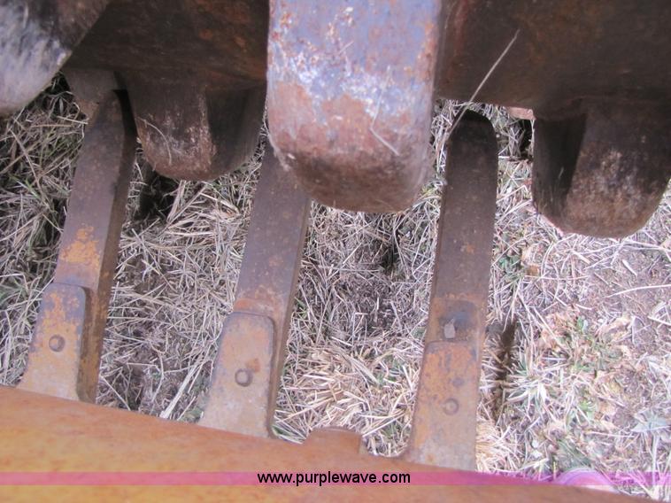 image for item B2183 Case WA60L vibratory sheeps foot roller