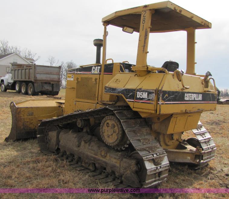 image for item B2185 1997 Caterpillar D5M XL dozer