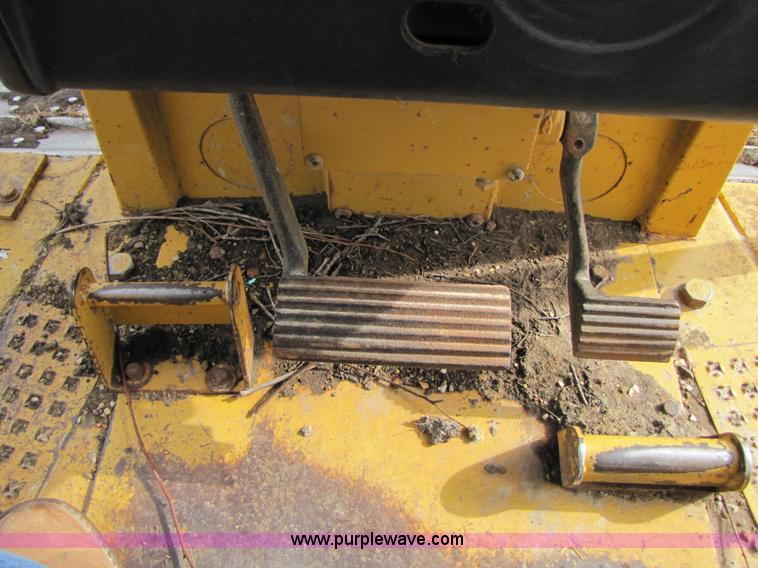 image for item B2185 1997 Caterpillar D5M XL dozer