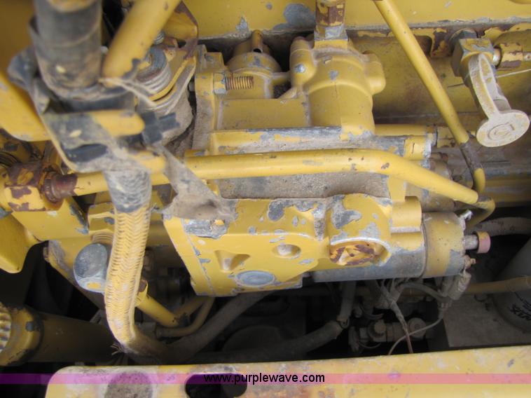 image for item B2185 1997 Caterpillar D5M XL dozer