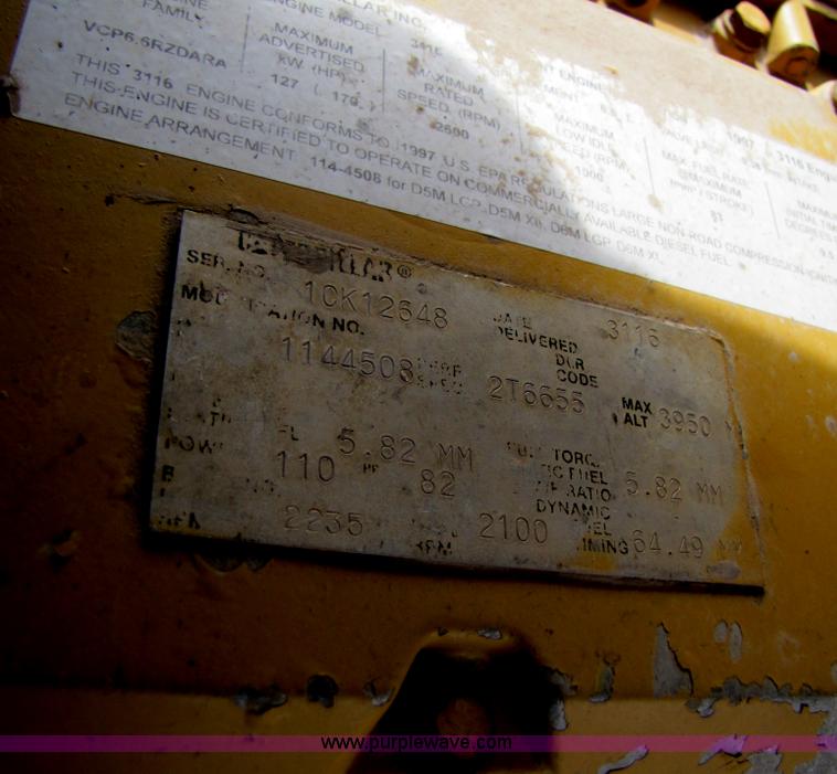 image for item B2185 1997 Caterpillar D5M XL dozer