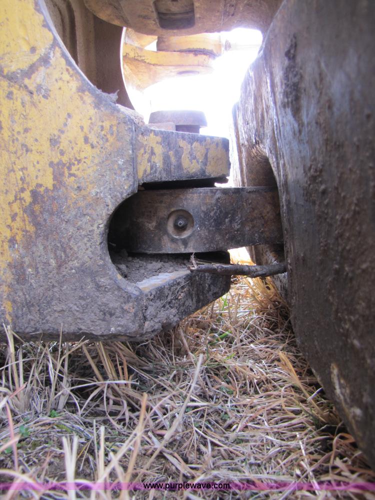 image for item B2185 1997 Caterpillar D5M XL dozer