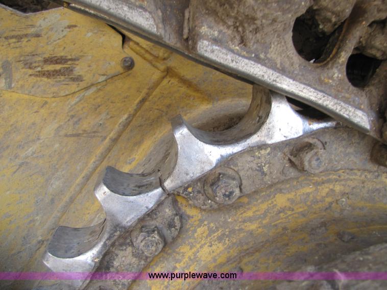 image for item B2185 1997 Caterpillar D5M XL dozer