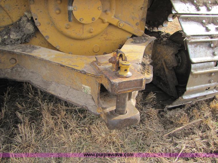 image for item B2185 1997 Caterpillar D5M XL dozer