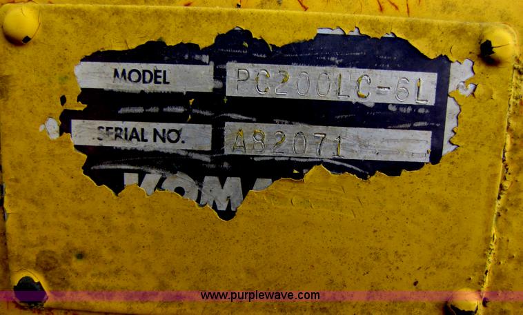 image for item B2186 1996 Komatsu PC200LC-6L excavator