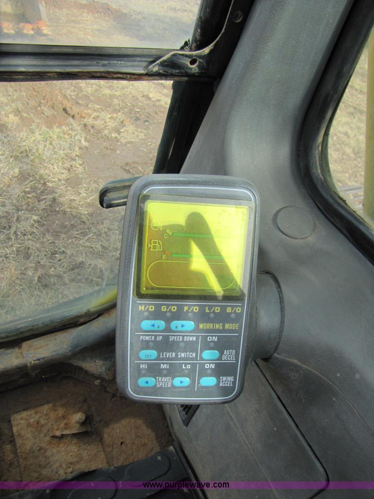 image for item B2186 1996 Komatsu PC200LC-6L excavator