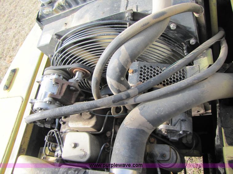 image for item B2186 1996 Komatsu PC200LC-6L excavator