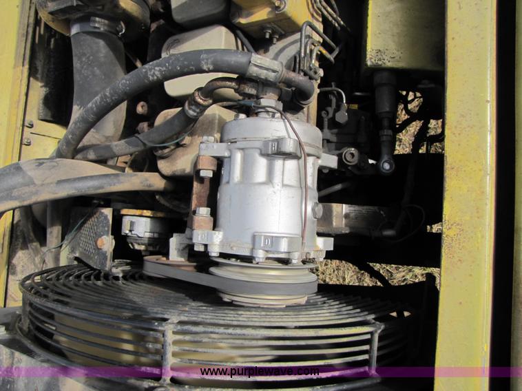 image for item B2186 1996 Komatsu PC200LC-6L excavator